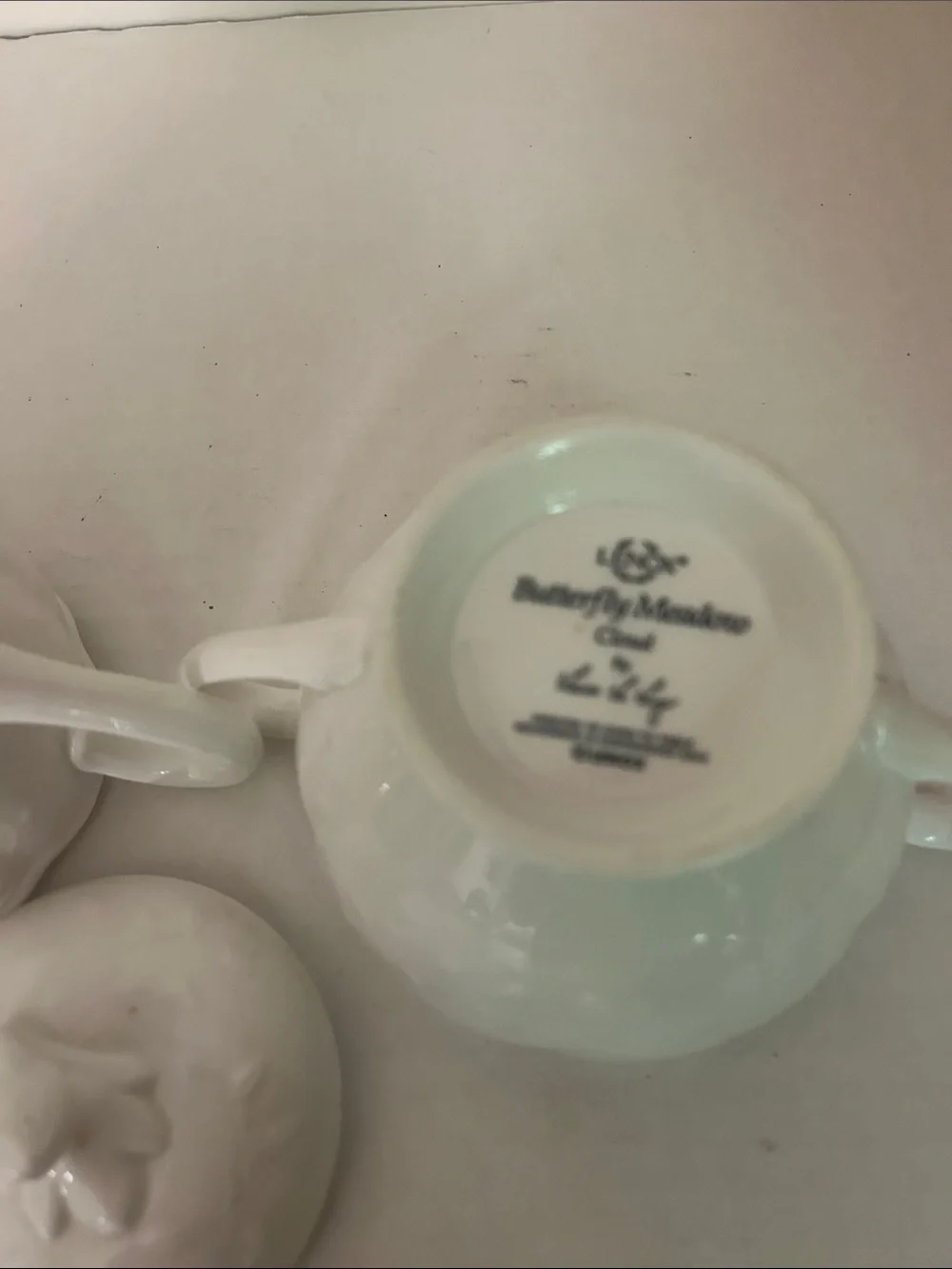 Lenox elegant white